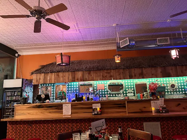 Breadheads’ Tiki Shak