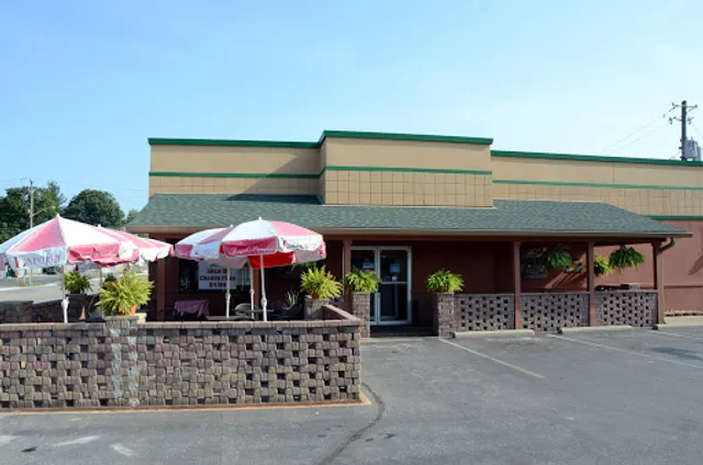 Sal's Famous Pizzeria