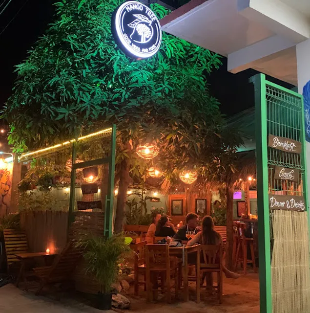 Mango Tree puerto escondido