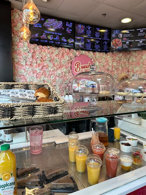 BRUNCH AND CAKES💕🧁- Nanterre