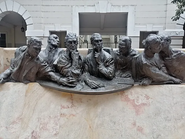 Monumento A La Fragua De Vulcano