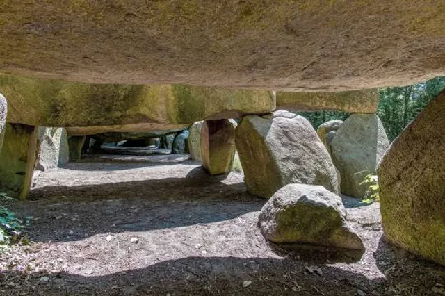 Dolmen D27
