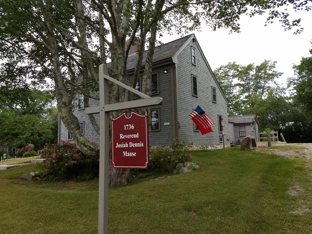 1736 Josiah Dennis Manse Museum