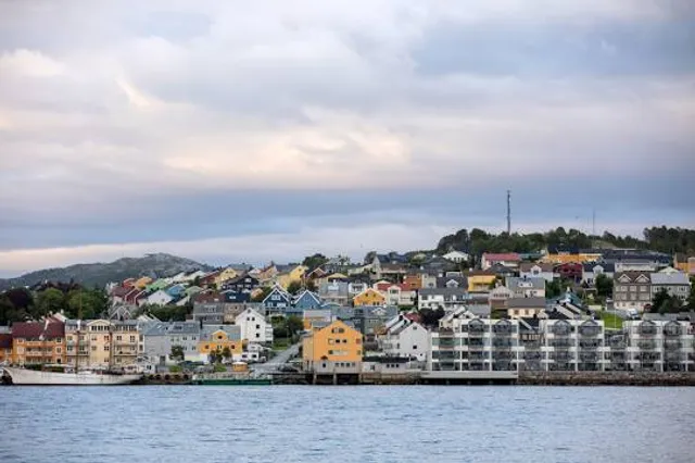 Klippfiskkjerringa - Sculpture of the Town's Symbol
