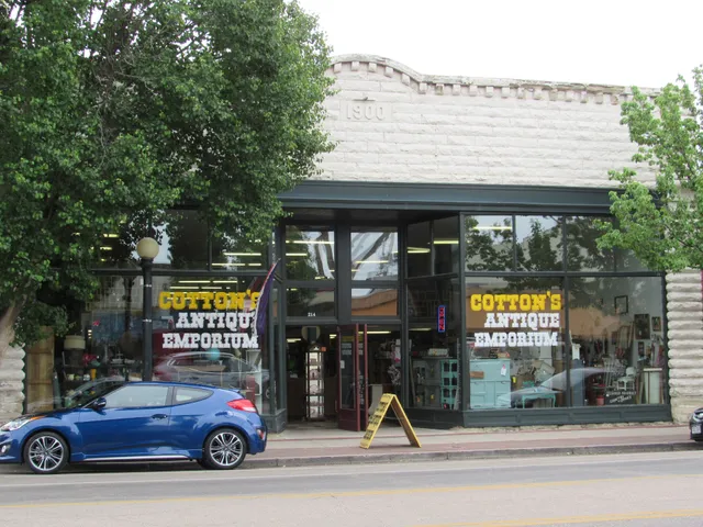 Cotton's Antique Emporium