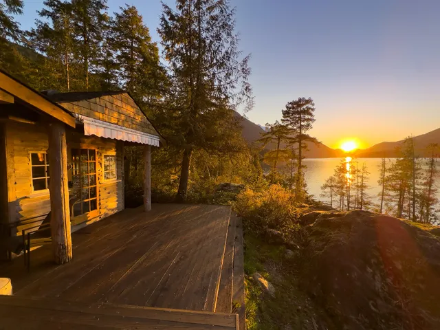 Sunset Island Resort