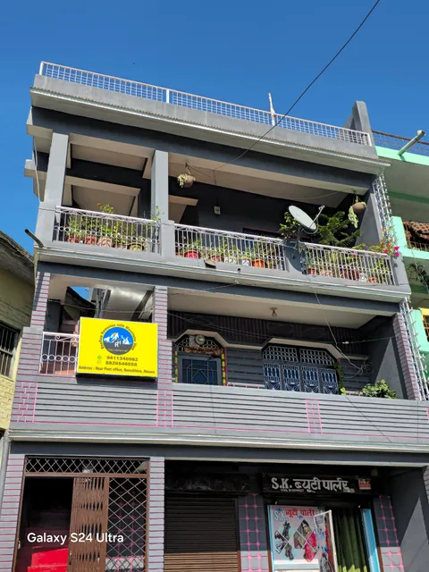 Rooftop Homestay With Mountains View