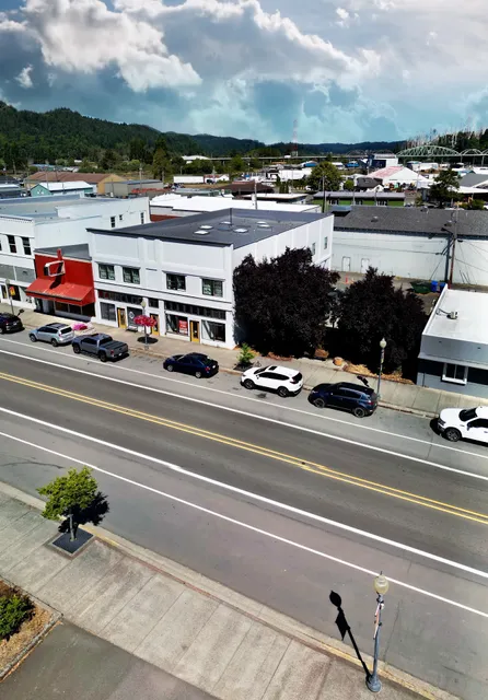 Mirror Mirror Beauty Salon