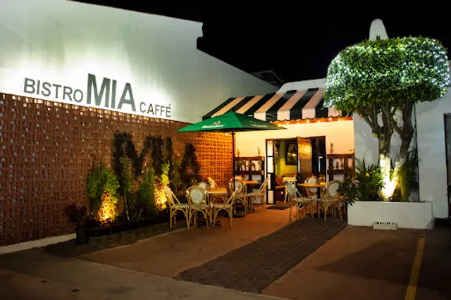Mia Bistro - Cafe