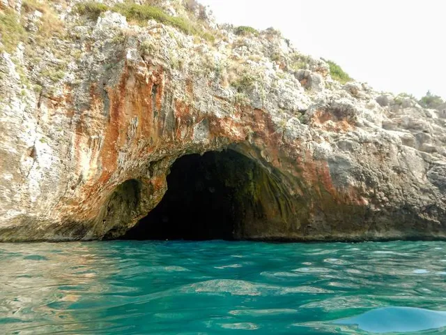 Grotta del Cavallo