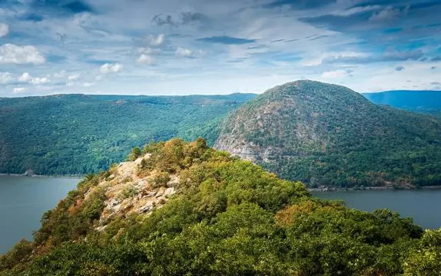 Breakneck Ridge