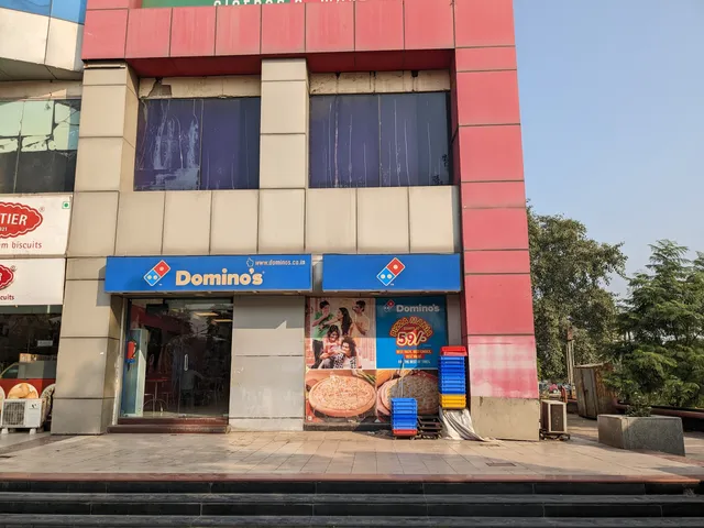 Domino's Pizza | Parsvnath City Mall ,Faridabad