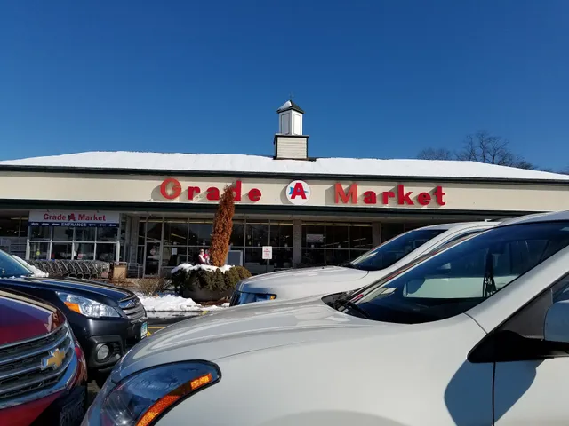 Newfield Green Shopping Center