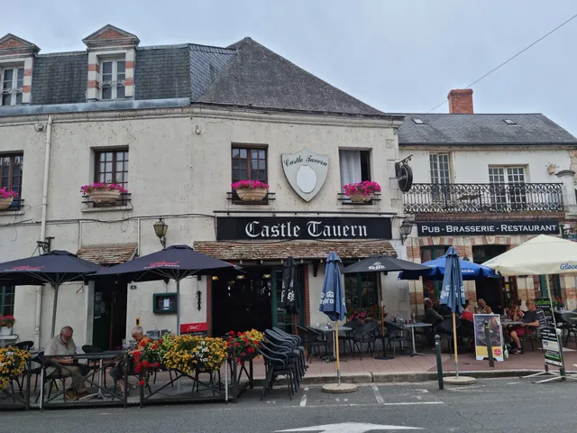 Castle Tavern