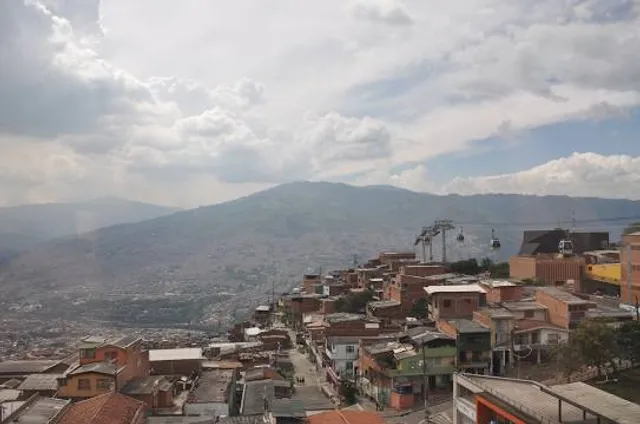 Spain Park Library Santo domingo Savio