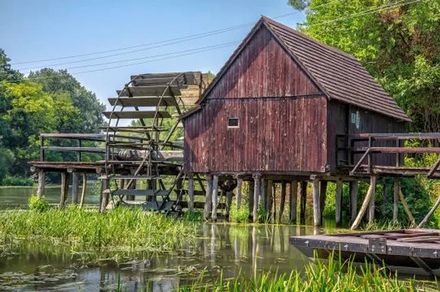 Water Edge-Runner Mill Tomasikovo