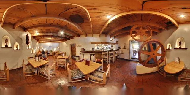 High Noon Restaurant & Saloon