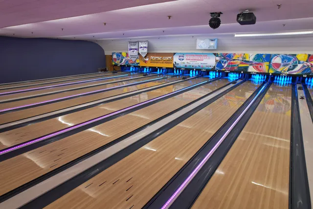 Joliet Town & Country Lanes