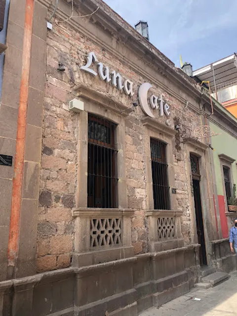 Luna Café - Terraza - Restaurante Mexicano & Bar de Cerveza