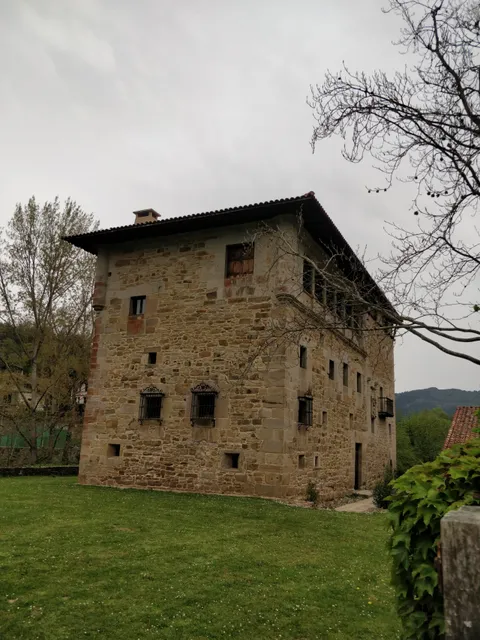 Oxirando Jauregia/Palacio Oxirando