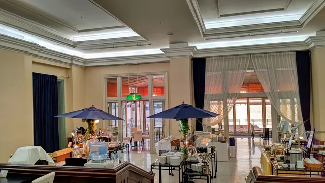 Excelsior Restaurant