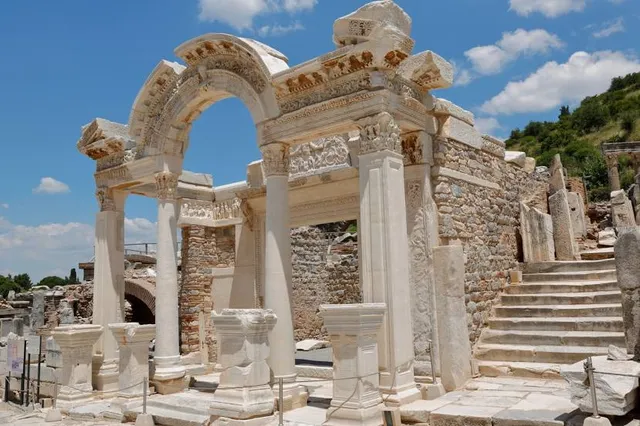 Il Tempio di Adriano