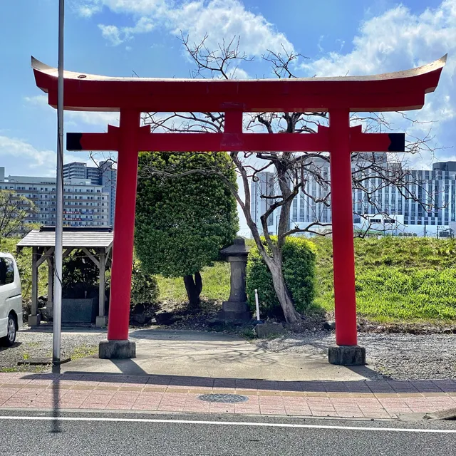 Tabidachi Inari Shrine