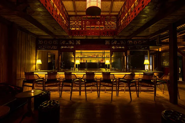 Origin 1982 - Speakeasy bar in The last old house (1982)