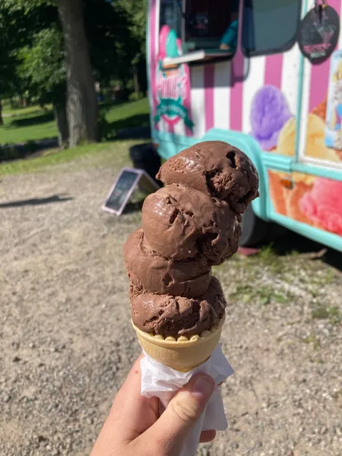 Annie's Ice Cream Parlour