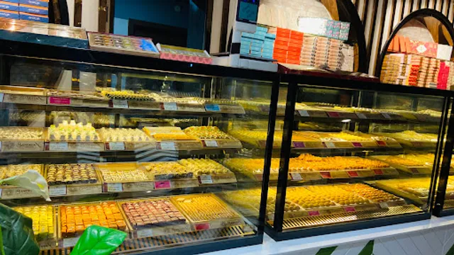 Bandhan Sweets & Restaurant