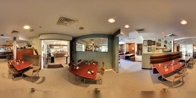 Metropolitan Kitchen & Lounge