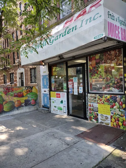 Living Well Garden Juice Bar