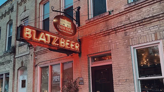 Union House Cedarburg | Restaurant & Bar