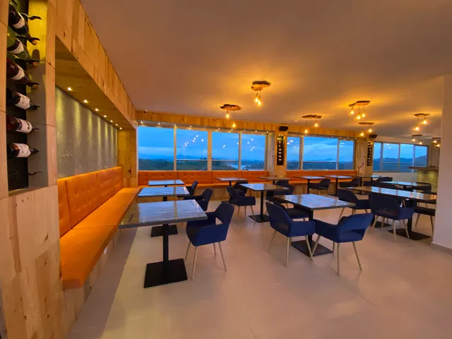 Orégano Restaurante Bar - Guatapé