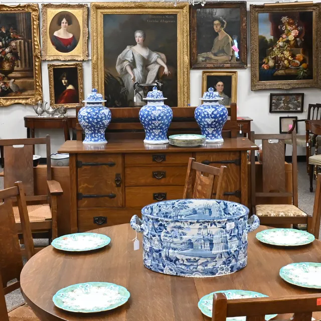 Nadeau's Auction Gallery Inc