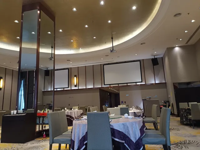 Copper Mansion Geno Hotel