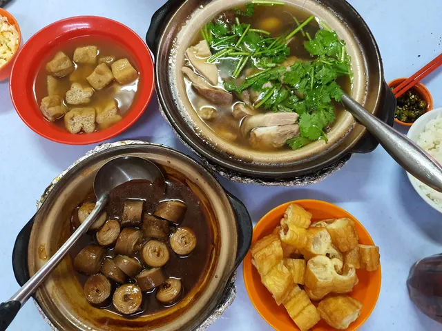 Man Kee Claypot Bak Kut Teh