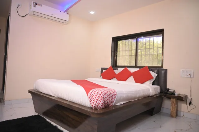 OYO Hotel Sandeep