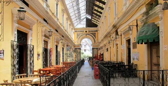 Bar Salón Tecún Restaurante Pizza Bar Lounge Xela