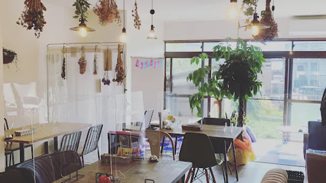 カフェ&ダイニング shinamon cafe【シナモンカフェ】