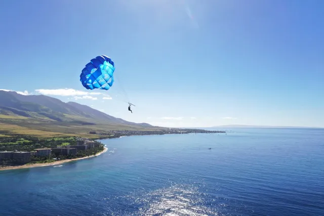 UFO Parasail on Ka'anapali Beach