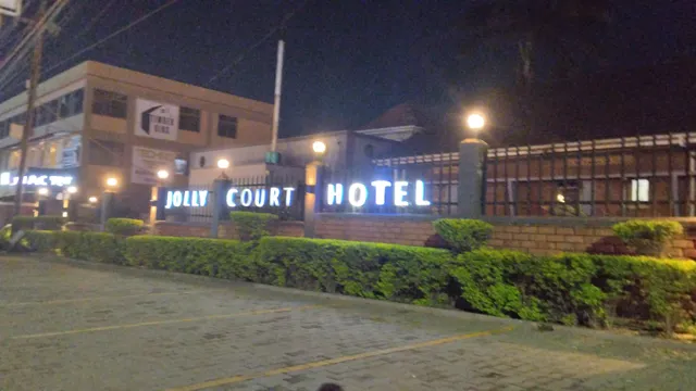 Jolly Court Hotel