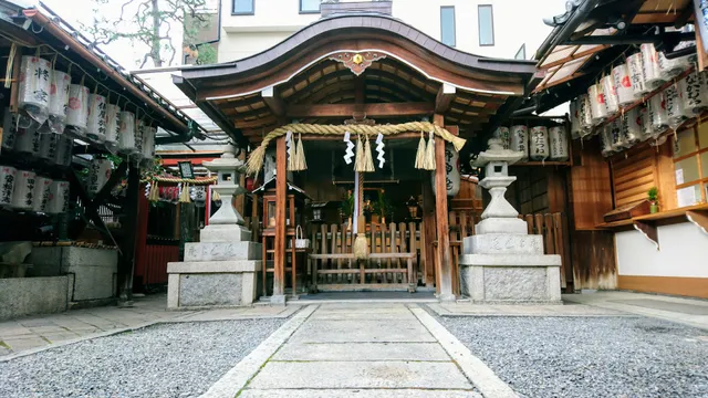 Hakusan-jinja Shrine