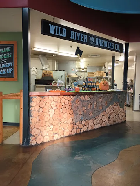 Wild River Brewing and Pizza Co. (Medford)