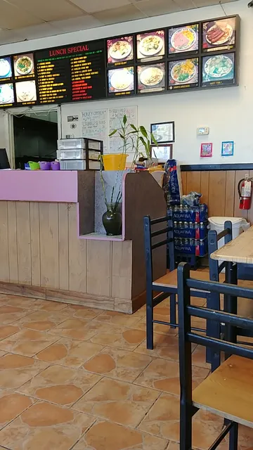 Shun Xing Chinese Restaurant in Plymouth