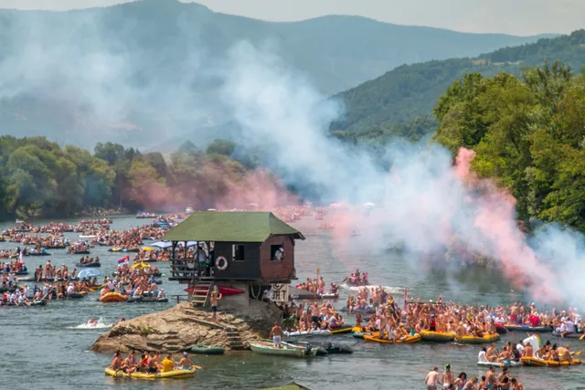 Кољеба Икица и Макица