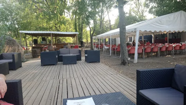 Restaurant De L'autre Cote Du Pont