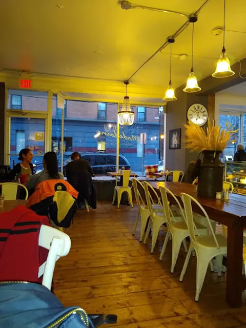 Cafe Madelaine