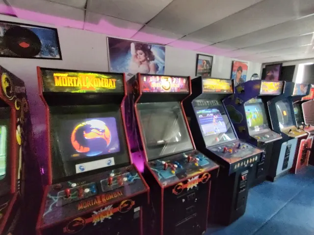 Retro World Arcade