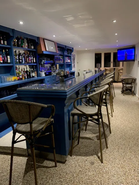 Le Versois Café Restaurant Vers Pont du Gard